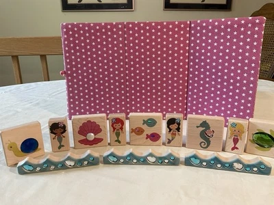 JUEGO DE BLOQUES DE 12 PIEZAS EVERWOOD FRIENDS OCEAN THEME, GEMAS TRANSLÚCIDAS INCRUSTADAS DE COLORES Foto 1 de 4