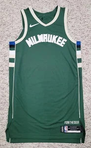 Nike Authentic TEAM ISSUED Milwaukee Bucks Blank Green Jersey Size 46 Length +6 - Picture 1 of 12