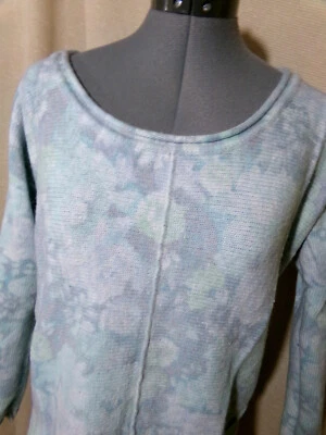 Suéter Pullover Free People Scoop M Azul Verde Floral Ajuste Fácil Acogedor Boho LS Foto 1 de 4