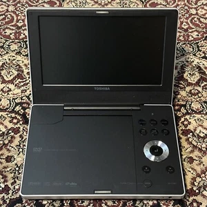 Toshiba SD-P1900 Portable DVD Player (9") UNTESTED/NO CHARGER (SEE PHOTOS) - Picture 1 of 10