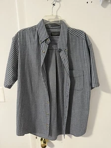 Van Heusen Button Up Shirt Men’s Medium Blue Striped Short Sleeve Collared - Picture 1 of 7