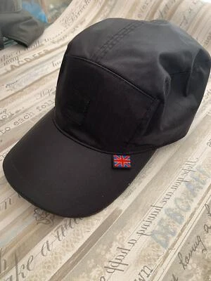 CAPPELLO IN TESSUTO CON VISIERA UOMO BELSTAFF - Immagine 1 di 4
