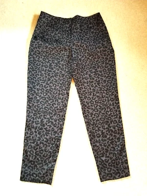 Pantalones para mujer nuevos con etiquetas-ANN TAYLOR-negro/marrón animal print sedoso ajustado BOHO-2 Foto 1 de 4