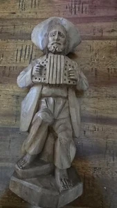 RARE Vintage Carved Wooden Statue of a European Man Playing Accordion Barefoot - Picture 1 of 7