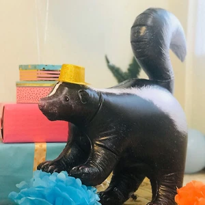 Aufblasbare Stinktier 30 Requisitenfigur pädagogisch für Kinder & Erwachsene Stofftier - Bild 1 von 7
