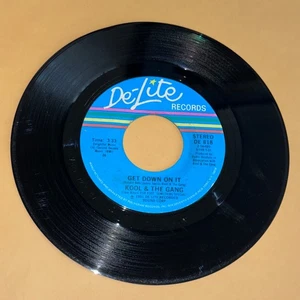 Kool & The Gang Get Down On It Steppin Out 45 rpm Record 1981 Vintage Vinyl 7" - Picture 1 of 2
