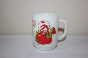 Anchor Hocking Strawberry Shortcake Vintage Milk Glass Kids Mug Oven Proof 1980 - Picture 1 of 6