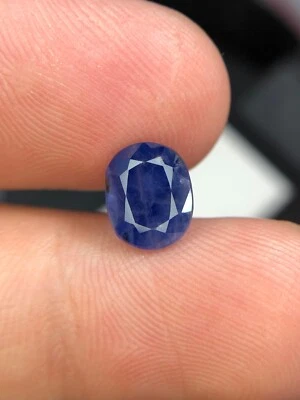 Piedra preciosa de zafiro azulado natural de 4,30 quilates con forma ovalada de Afganistán Foto 1 de 4