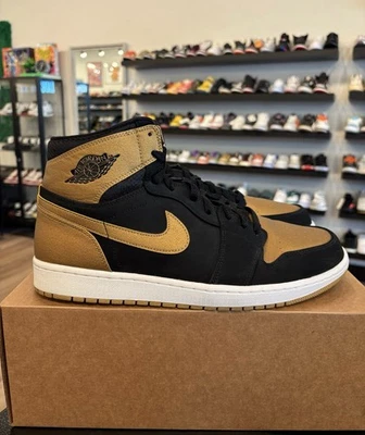 Air Jordan 1 Retro High Melo 2014 Talla 13 Usado 332550-026 Negro Dorado Foto 1 de 4