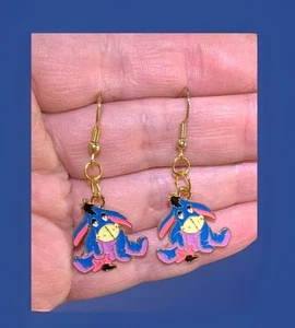 ¡Pendientes colgantes Eeyore de oro de Winnie The Pooh!! - Imagen 1 de 10