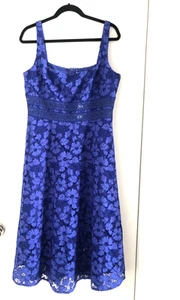 Monique Lhuillier sleeveless midi Elegant Blue Lace Dress size 12 - Picture 1 of 8
