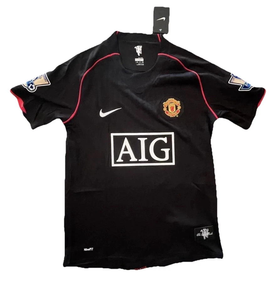 Camiseta deportiva retro negra manga corta Manchester United 07/08 Ronaldo #7, talla pequeña Foto 1 de 3