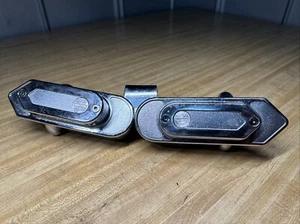 Harley-Davidson OEM 91-99 Dyna Chrome Swingarm Axle Cover Right 45157-97 - Picture 1 of 14