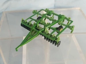 Vintage ERTL 1/64 Scale John Deere #578 Green Mulch Tiller - Picture 1 of 7