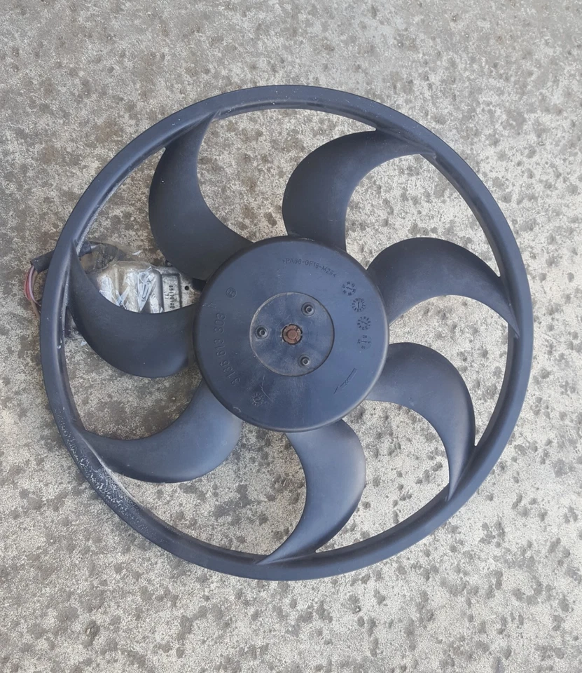 2004-2010 VW VOLKSWAGEN TOUAREG RIGHT PASSENGER RADIATOR COOLING FAN OEM DJ1268 - Image 1 of 4