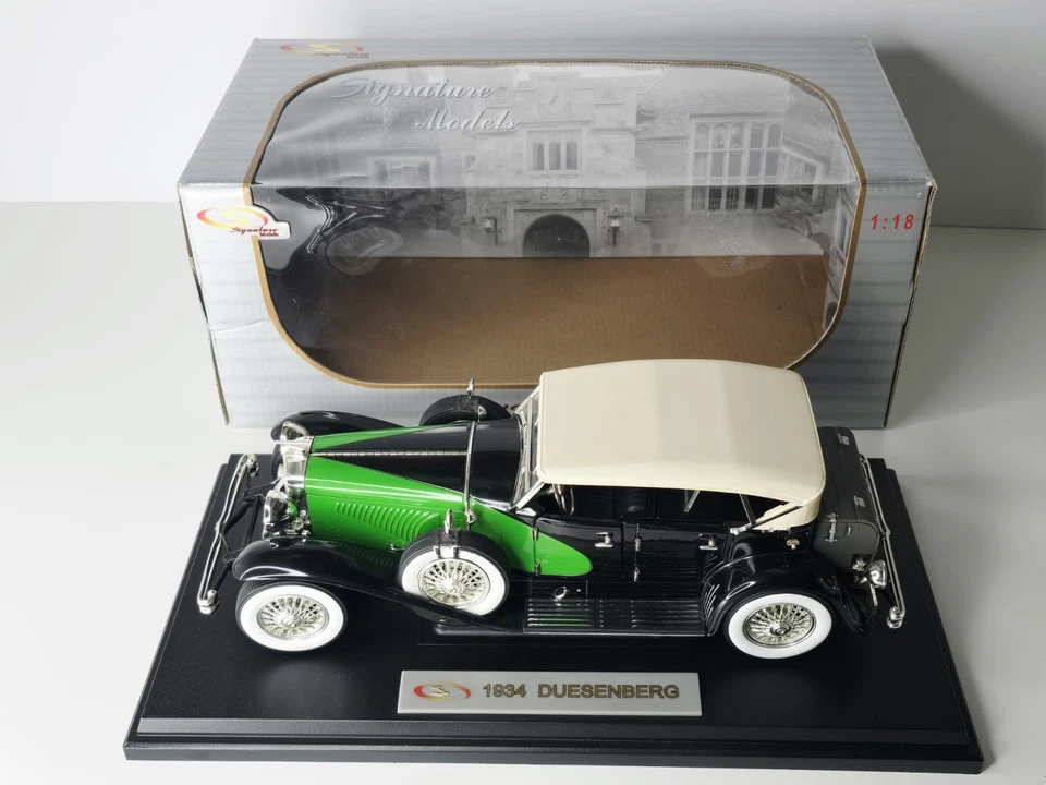 Signature Models - 1934 Duesenberg Green/Black - 1:18 Diecast - Image 1 of 4