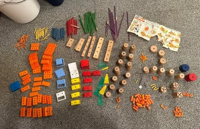 About 5 pounds of Vintage TInker Toys from late 1970s and 1980s - Image 1 of 4