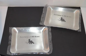 JUEGO DE 2 BANDEJAS DE MONEDAS VINTAGE AÑOS 60 ASOCIACIÓN DE CUERVOS ANTIGUOS - Imagen 1 de 3