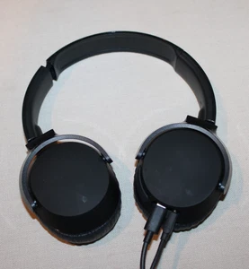 Skullcandy Wireless Over-Ear Headset -BLACK - MINT!! - Picture 1 of 3