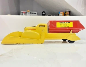 2486 ~ Vintage Louis Marx Dump Truck with Front Loader - Wood wheels ~ No Grill! - Picture 1 of 5