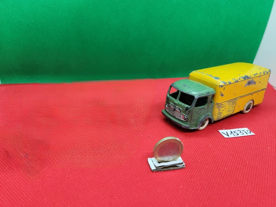 (312) voiture / camion  dinky toys France d'origine Simca cargo 33 - Photo 1/1