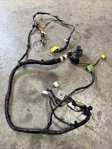 Arnés de cableado debajo del tablero de instrumentos Jeep Cherokee XJ 2000 (PB00A) - Imagen 1 de 13