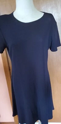 Vestido Molly Malloy Casual Feminino/Jr's Grande 14 Preto Decote Redondo/Swing  - Imagem 1 de 4