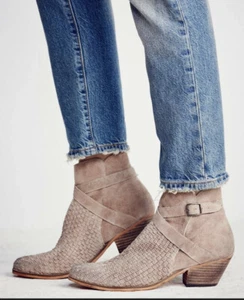 Free People Venture hellbraune gewebte Wildleder-Stiefeletten mit Kreuzriemen und Schnalle Gr. 38 - Bild 1 von 12