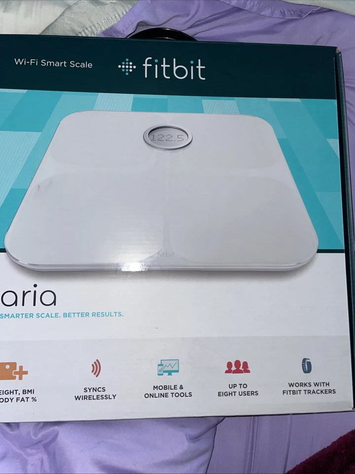 Умные весы Fitbit FB203WT Aria Air Global - белые - Изображение 1 из 4