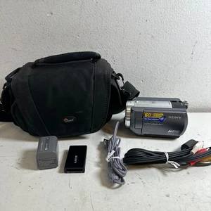 Videocámara Sony Handycam DSR-SR80 gris pantalla LCD portátil 800x zoom digital - Imagen 1 de 17