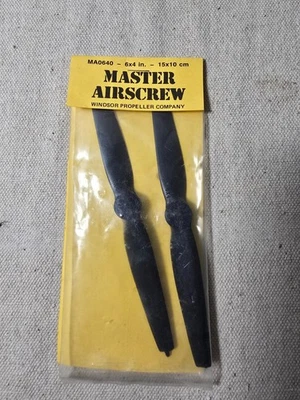 Pair of Master Airscrew 6 x 4 Plastic Propellers for Airplanes - New - Image 1 of 4