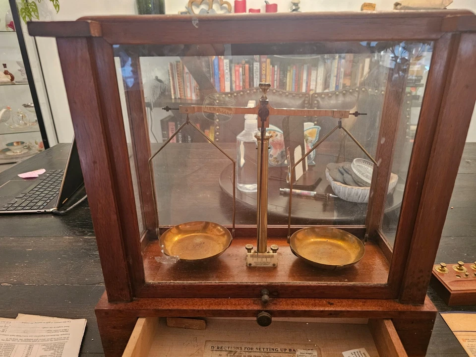 金色平衡比例 William Dixon 古董 16 英寸 X 7 英寸 X 16 英寸 完整 状况良好 — 第 1/4 张图片