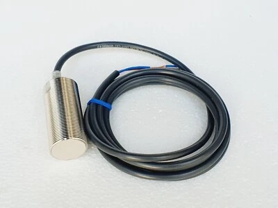 OMRON E2E2-X10Y1 Proximity Sensor # NEW - Image 1 of 4