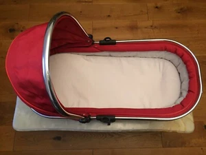 Carrycot iCandy Peach Jogger rojo arándano se adapta a modelos 1, 2, 3 2016 marco - Imagen 1 de 8