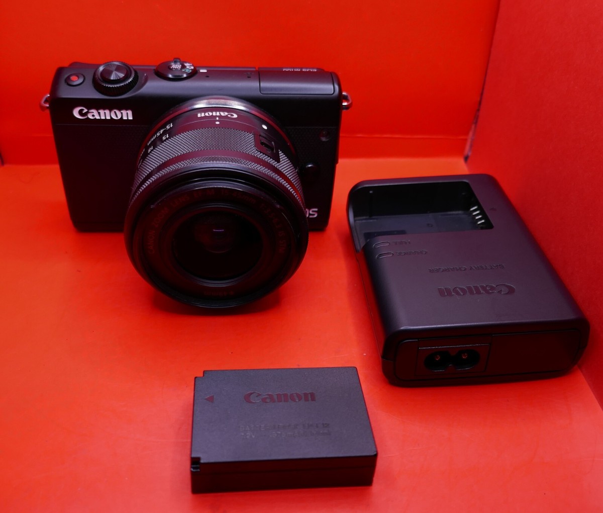 美品】Canon EOS M100 ブラック outdoorカメラケース付き 【公式