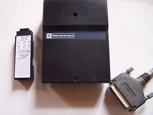 Adaptateur clé TELEMECANIQUE TE90  TSX SCC02  + clé TSX SLC02 - Picture 1 of 1