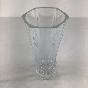 Clear Cut Glass Hexagonal Vase Elegant Design Home Decor Decorative Piece 24 cm - Picture 1 of 9