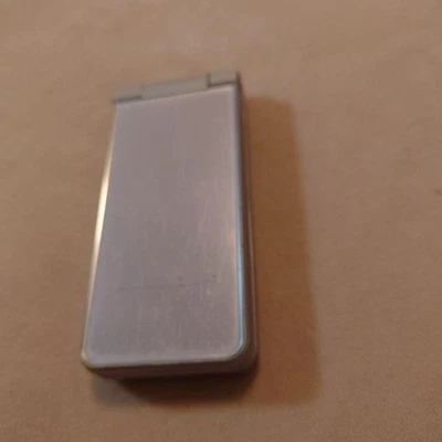 SHARP SH-01J AQUOS KEITAI 2 ANDROID FLIP PHONE SBLOCCATO 601SH JAPAN - Immagine 1 di 4