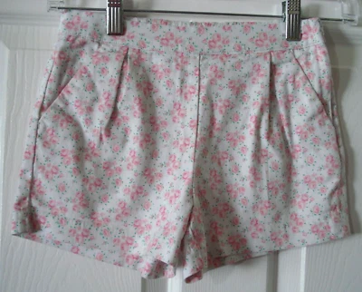 Janie and Jack Girl's Pink Floral Shorts Adjustable Waist Size 8 - Image 1 of 4