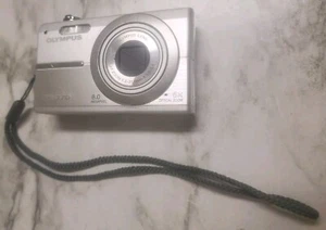 Olympus Digital Camera FE-370 8.0 Megapixel Silver With Battery No Charger - Picture 1 of 5