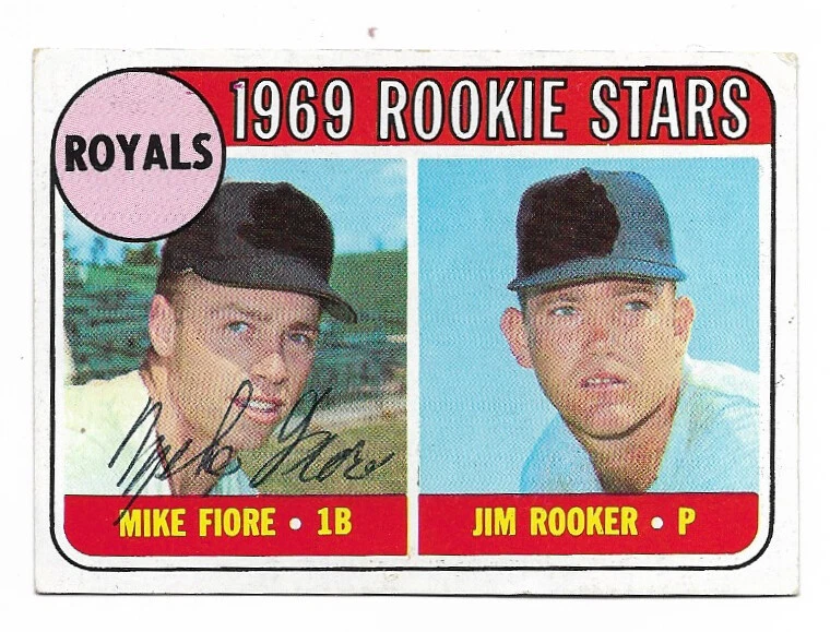 MIKE FIORE SIGNED TOPPS BASEBALL CARD 1969 #376 AUTO KANSAS CITY ROYALS ROOKIE  - Image 1 of 1