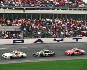 DALE EARNHARDT SR, RICK MAST & KEN SCHRADER RACING AT DAYTONA 8X10 GLOSSY PHOTO - Picture 1 of 1