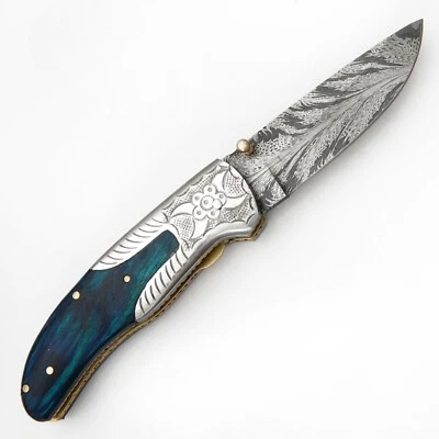Handmade Feather Damascus Steel Liner Lock Pocket Folding Outdoor Hunting Knife - Image 1 of 4