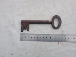 Old Early Vintage Large Chubbs Key Maybe for a Safe Larger Gate or Door - Bild 1 von 5