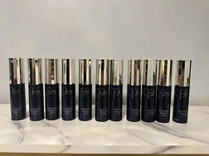 Clè De Peau Radiant Fluid foundation SPF 24 Sunscreen-050 - Picture 1 of 3