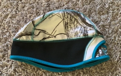 Huntworth Camo/White/Teal/Black Pony Tail Hole Winter Hat/Beanie Women’s S/M - Image 1 of 4