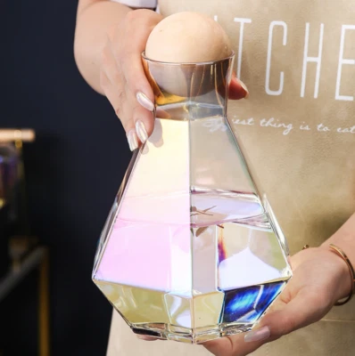 Jarra jarra jarra de agua para bebidas de vidrio diamante de lujo de 1,2 L tapa de bola de madera natural Foto 1 de 4