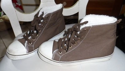 Girls size 5 brown canvas high top sneakers w/ faux fur lining from Crazy 8 - Image 1 of 4