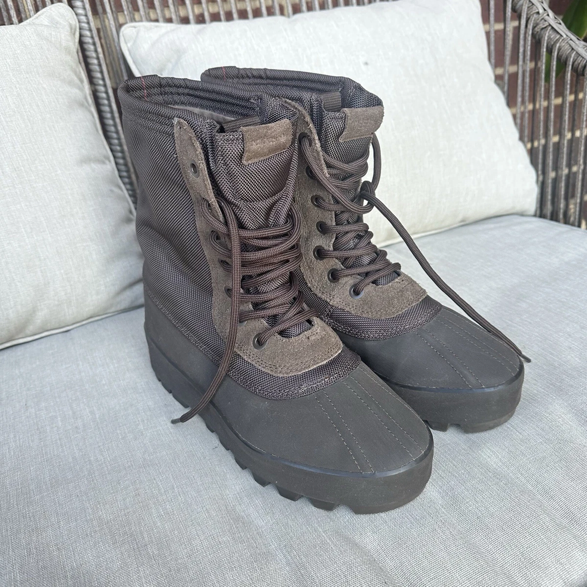 Preços baixos em Tênis esportivo masculino Adidas Yeezy 950 | eBay