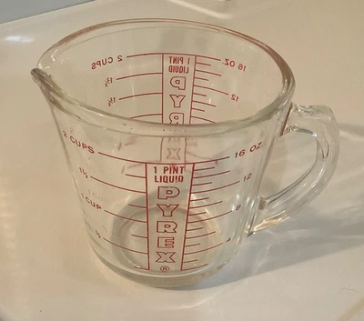 Copo de medição Pyrex vintage • 2 xícaras • 1 litro • Cabo D • 516 • Vermelho - Imagem 1 de 4